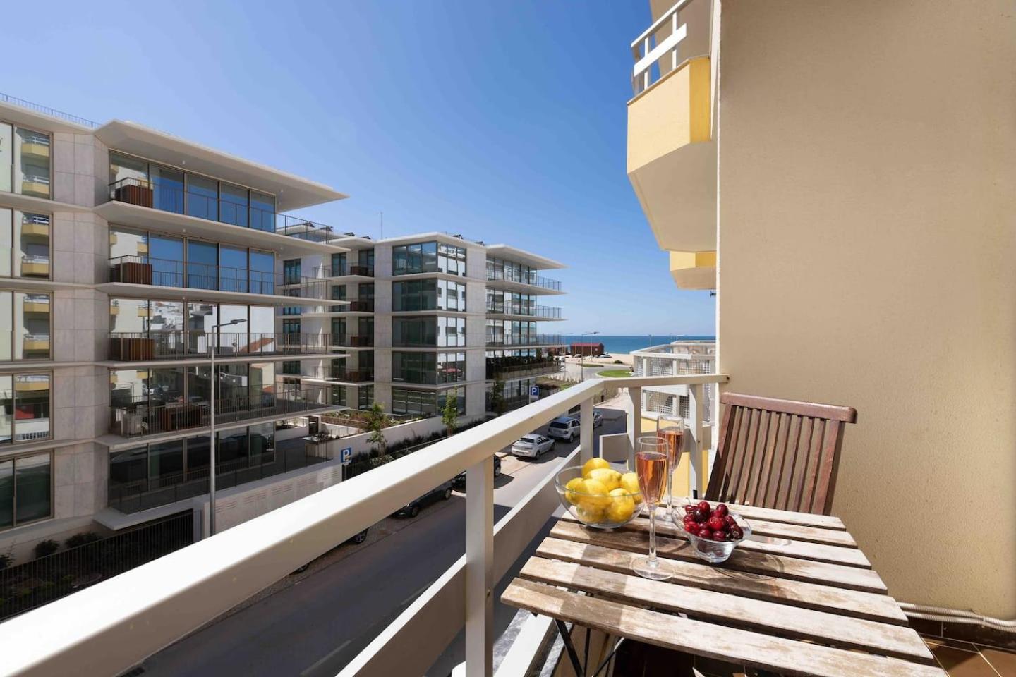 Spacious Beach 2 Bedroom Apt Sleep6 By Promenade Armacao de Pera Bagian luar foto
